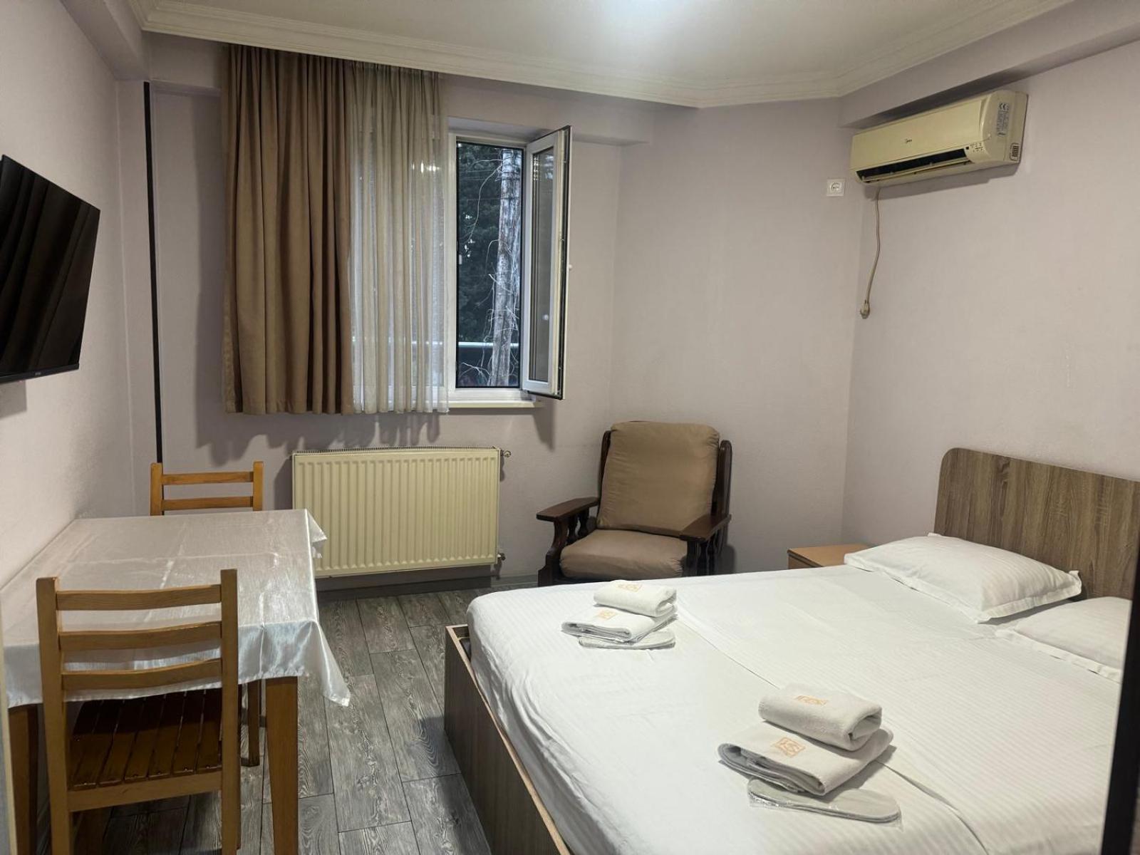 Hotel Skib Tbilisi Exterior foto